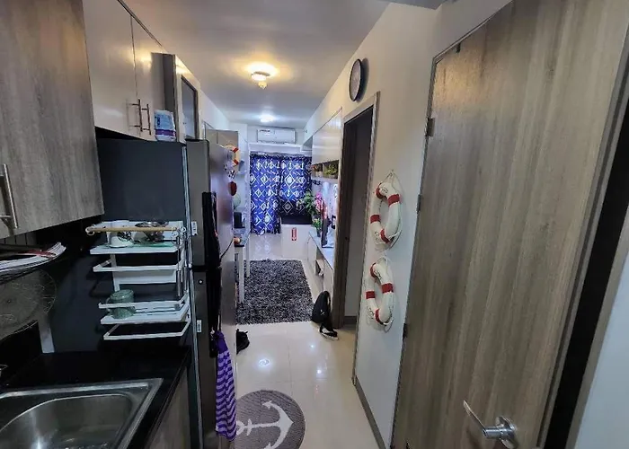Staycation Ng Bayan Hostal *