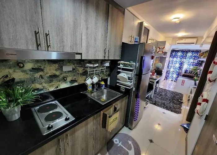 Staycation Ng Bayan Hostal *